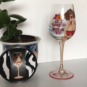 HAND-PAINTED WINE GLASS